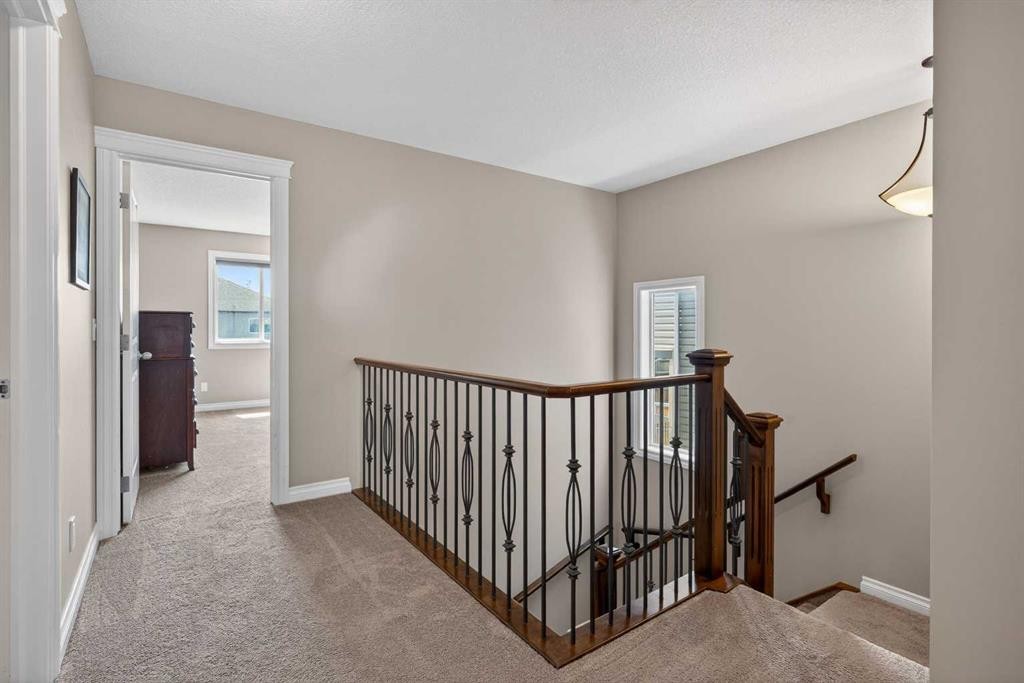 159 Sherwood Crescent Nw, Calgary, AB - Indoor Photo Showing Other Room