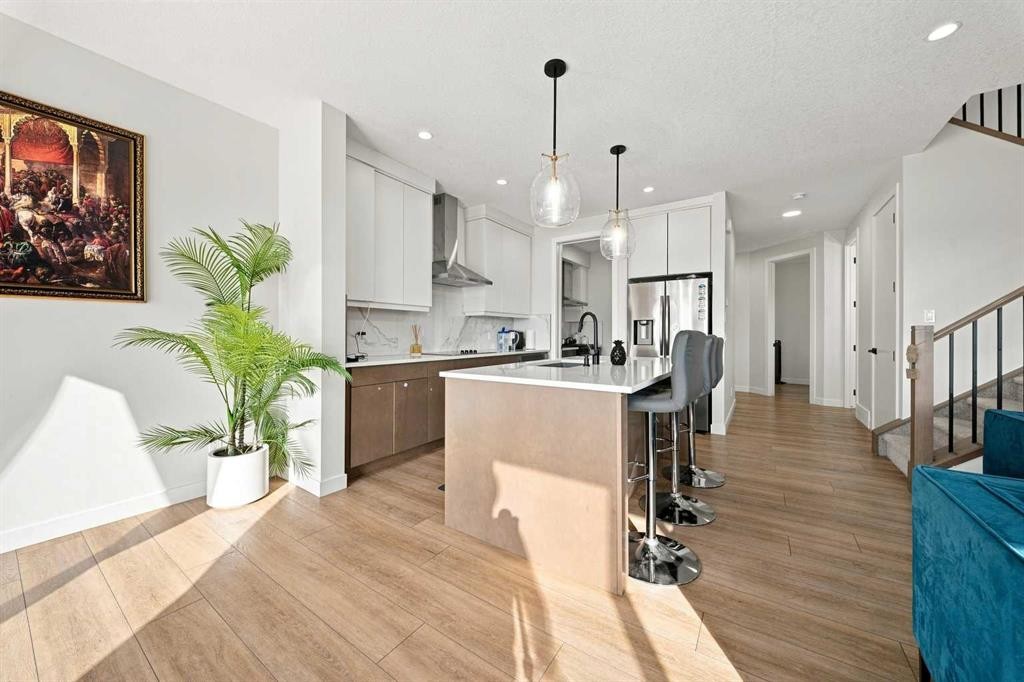 303 Cornerbrook Drive Ne, Calgary, AB - Indoor