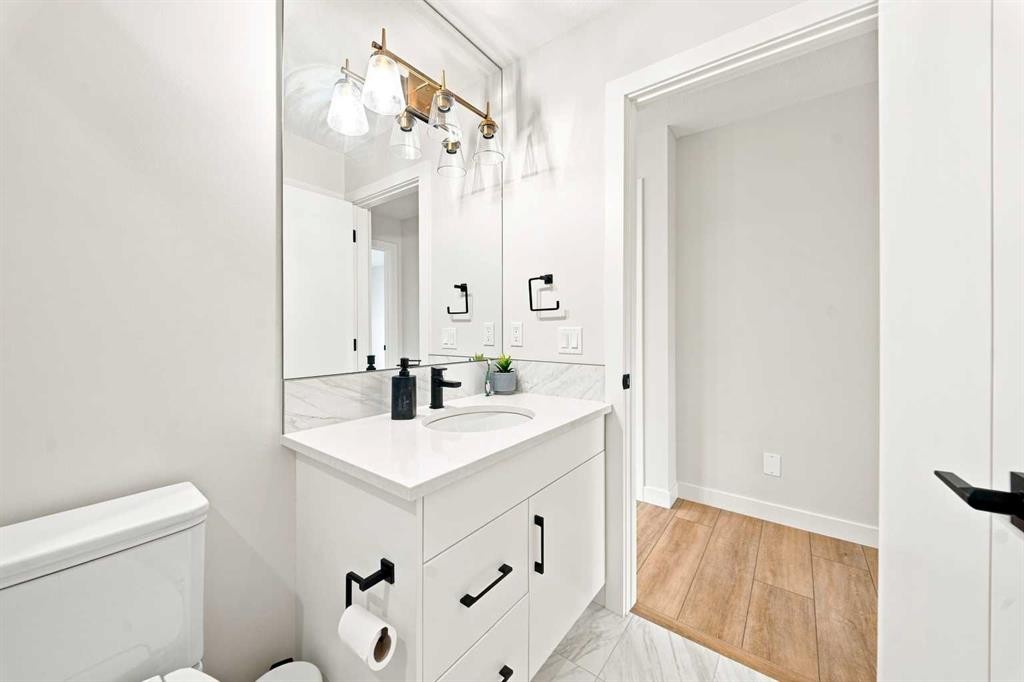 303 Cornerbrook Drive Ne, Calgary, AB - Indoor Photo Showing Bathroom