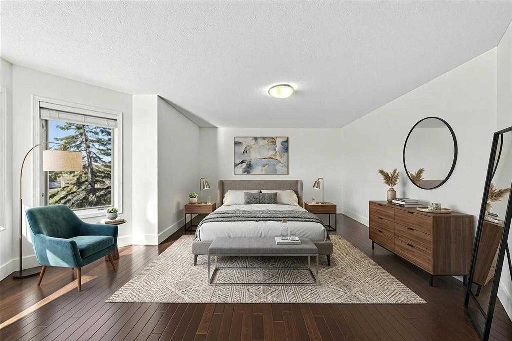 98 Hampstead Circle Nw, Calgary, AB - Indoor Photo Showing Bedroom