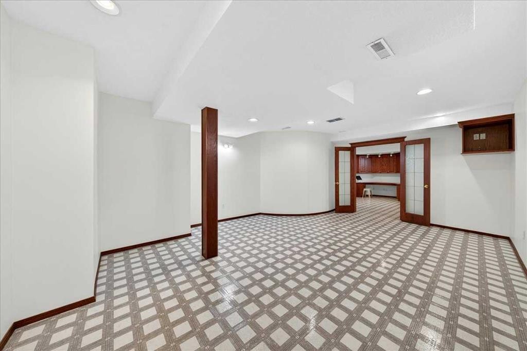 98 Hampstead Circle Nw, Calgary, AB - Indoor Photo Showing Other Room