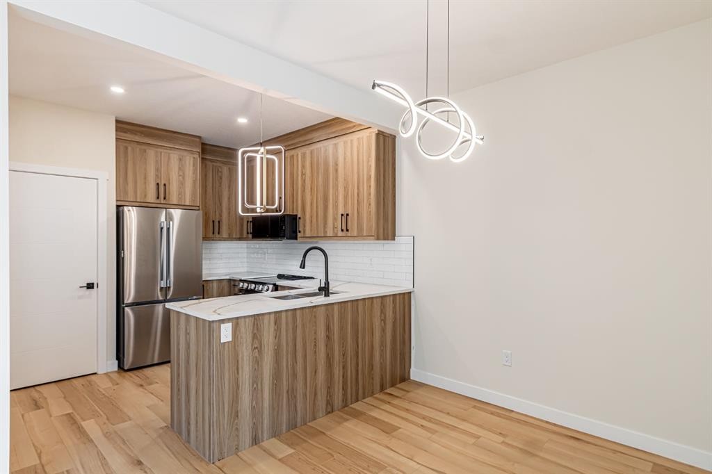 1997 Mccaskill Drive, Crossfield, AB - Indoor Photo Showing Kitchen