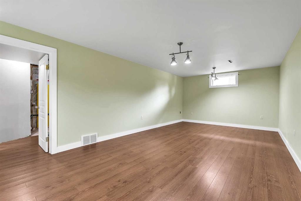 5820 Dalmead Crescent Nw, Calgary, AB