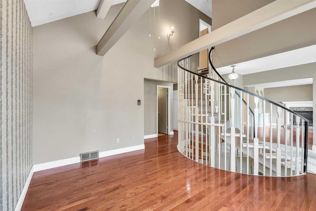 5820 Dalmead Crescent Nw, Calgary, AB