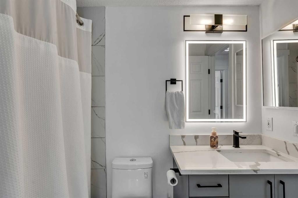279 Covehaven View Ne, Calgary, AB - Indoor Photo Showing Bathroom