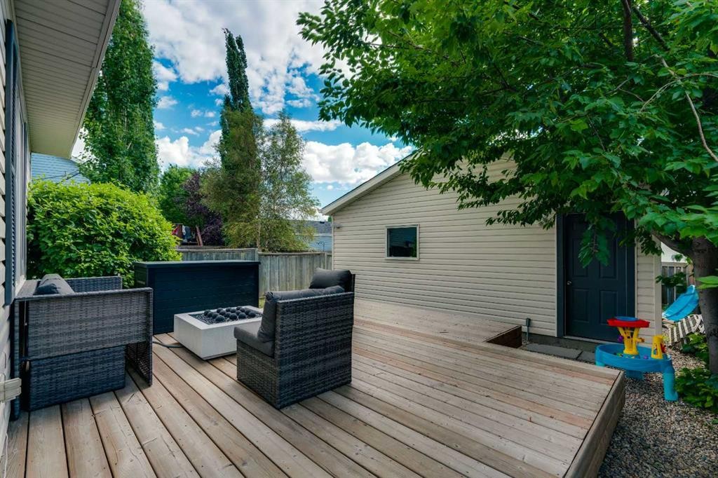 279 Covehaven View Ne, Calgary, AB - Outdoor With Deck Patio Veranda With Exterior