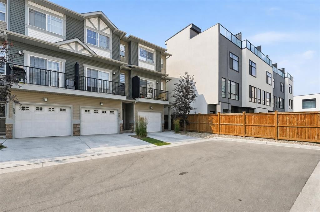 924 Sage Hill Grove Nw, Calgary, AB - Outdoor With Facade