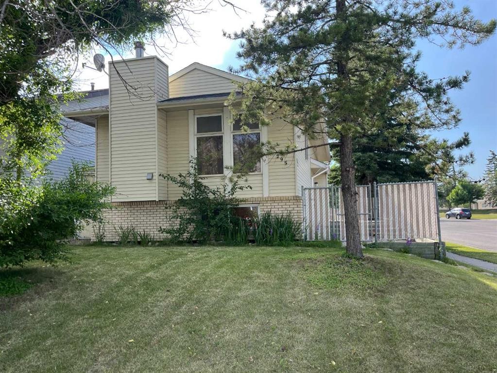 295 Edgepark Boulevard Nw, Calgary, AB - Outdoor