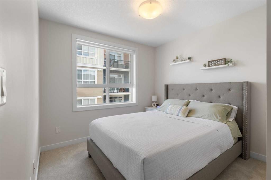 124 Walgrove Cove Se, Calgary, AB - Indoor Photo Showing Bedroom