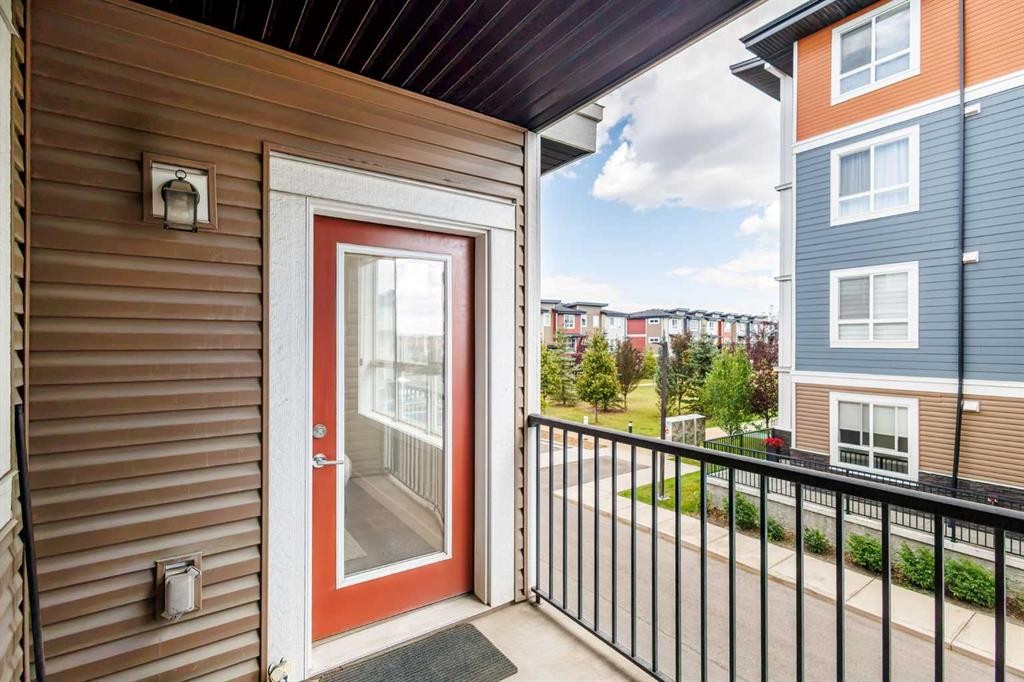 124 Walgrove Cove Se, Calgary, AB - Outdoor With Balcony With Exterior