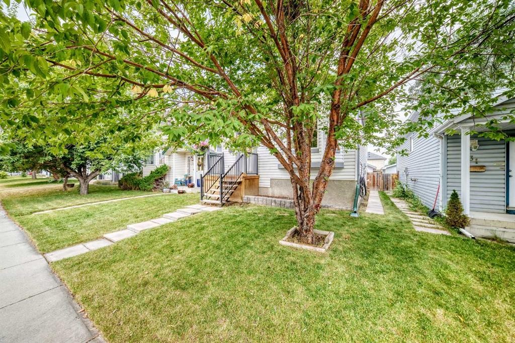 27 Erin Meadow Crescent Se, Calgary, AB - Outdoor
