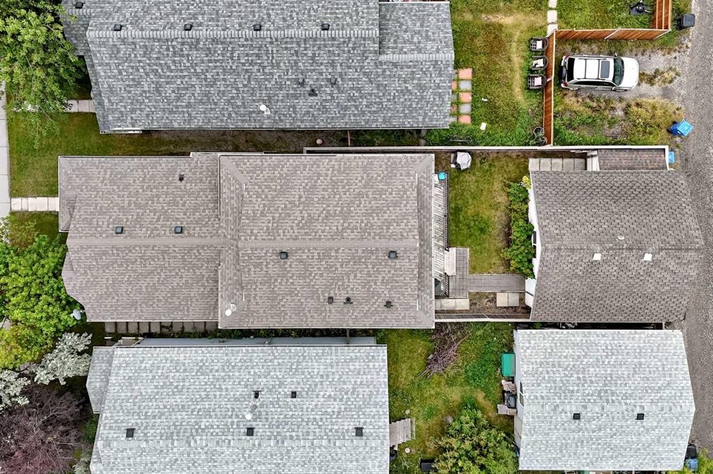 27 Erin Meadow Crescent Se, Calgary, AB - Outdoor