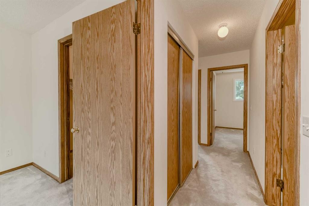 15 Harvest Glen Heights Ne, Calgary, AB - Indoor Photo Showing Other Room