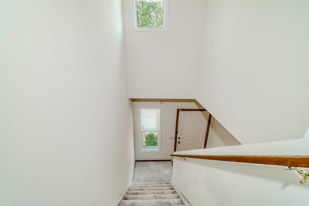 15 Harvest Glen Heights Ne, Calgary, AB - Indoor Photo Showing Other Room