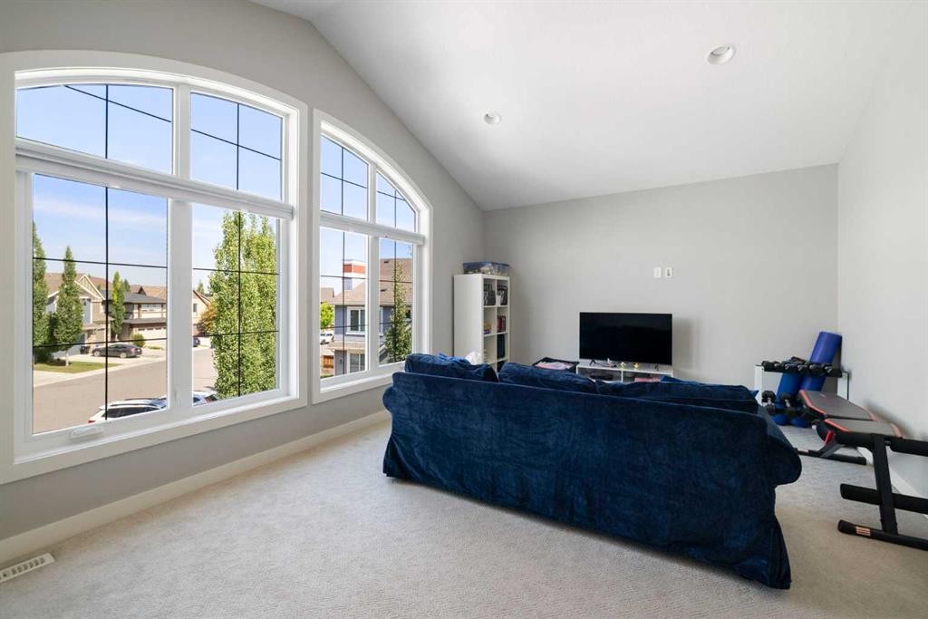94 Masters Mews Se, Calgary, AB - Indoor