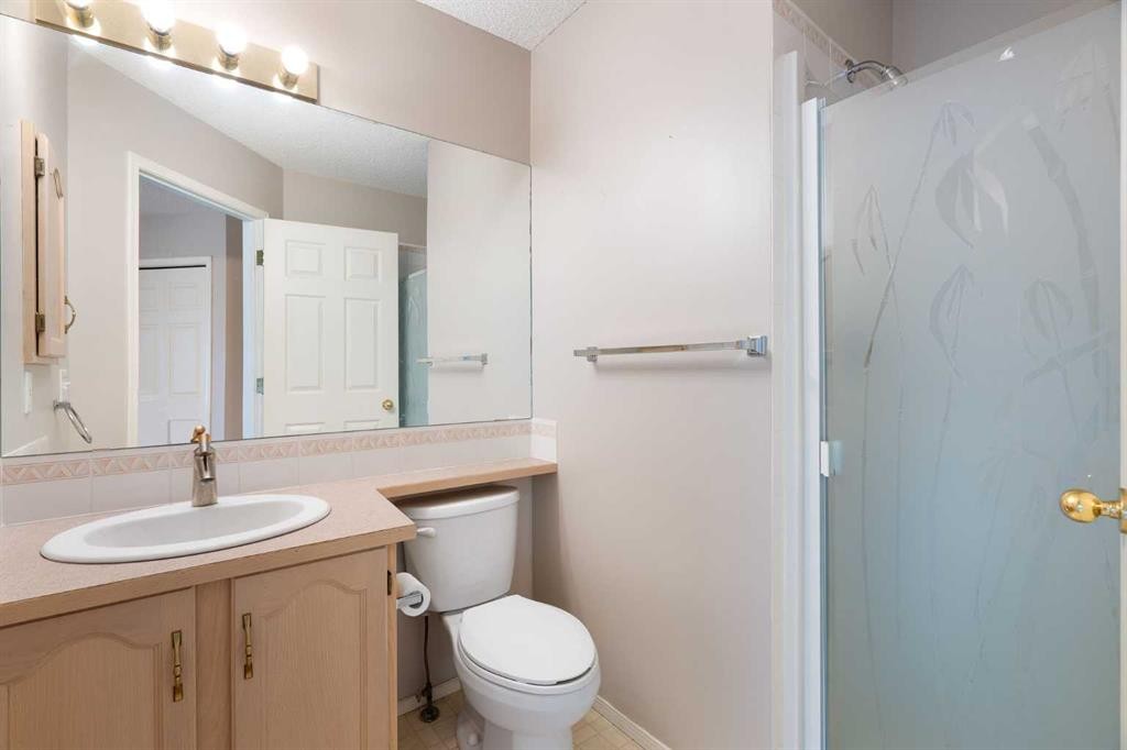 77 Tararidge Circle Ne, Calgary, AB - Indoor Photo Showing Bathroom