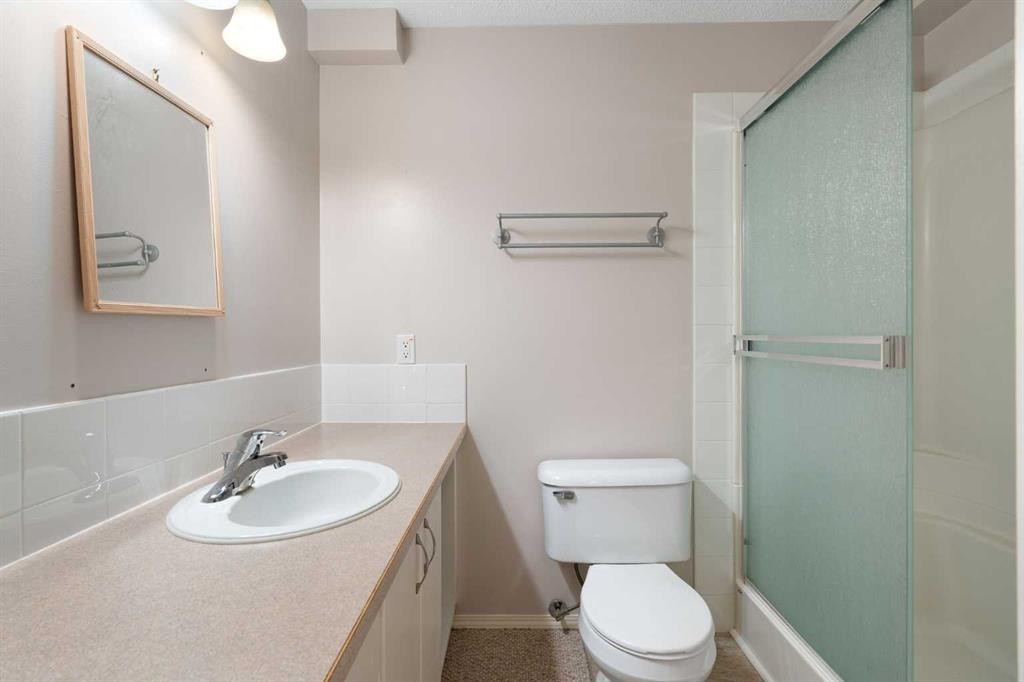 77 Tararidge Circle Ne, Calgary, AB - Indoor Photo Showing Bathroom