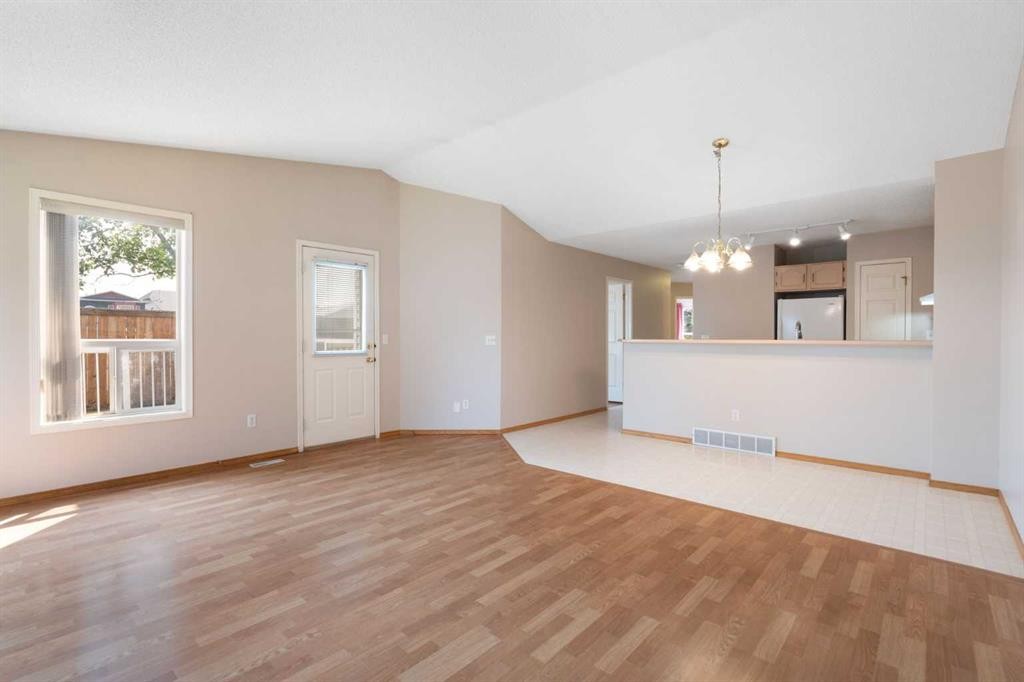 77 Tararidge Circle Ne, Calgary, AB - Indoor