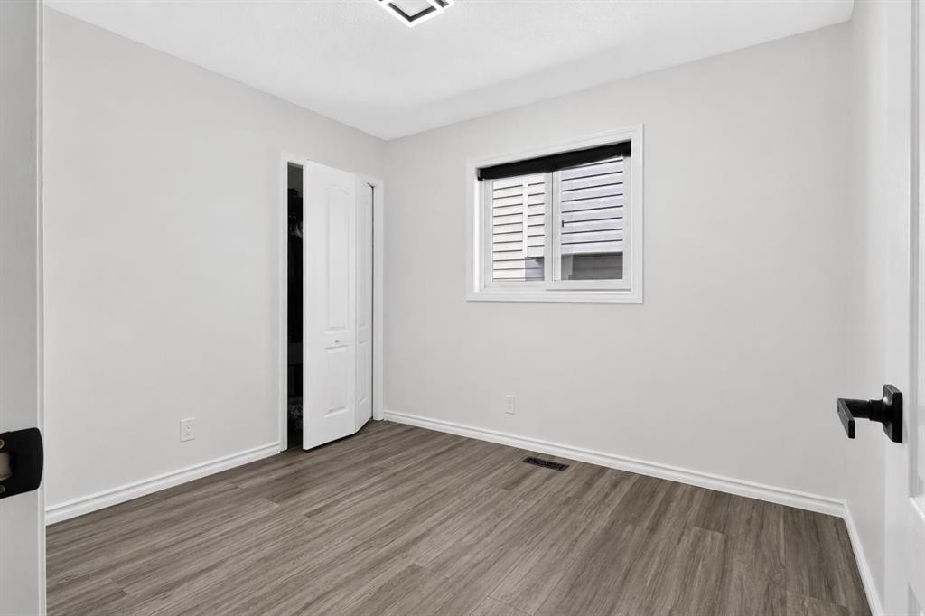 250 Bridlewood Circle Sw, Calgary, AB - Indoor Photo Showing Other Room