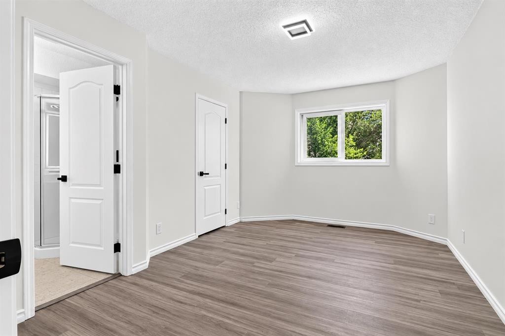 250 Bridlewood Circle Sw, Calgary, AB - Indoor Photo Showing Other Room