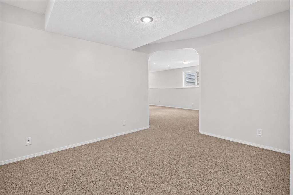 250 Bridlewood Circle Sw, Calgary, AB - Indoor Photo Showing Other Room