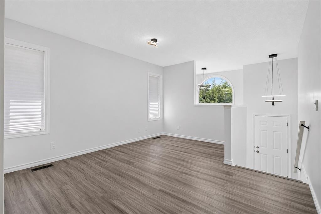 250 Bridlewood Circle Sw, Calgary, AB - Indoor Photo Showing Other Room