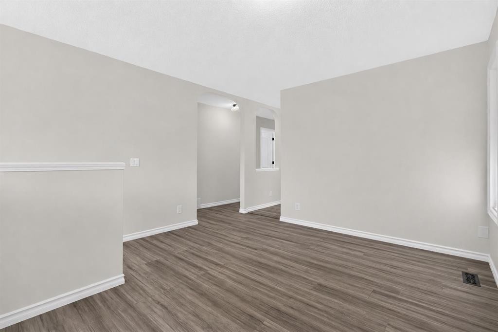 250 Bridlewood Circle Sw, Calgary, AB - Indoor Photo Showing Other Room