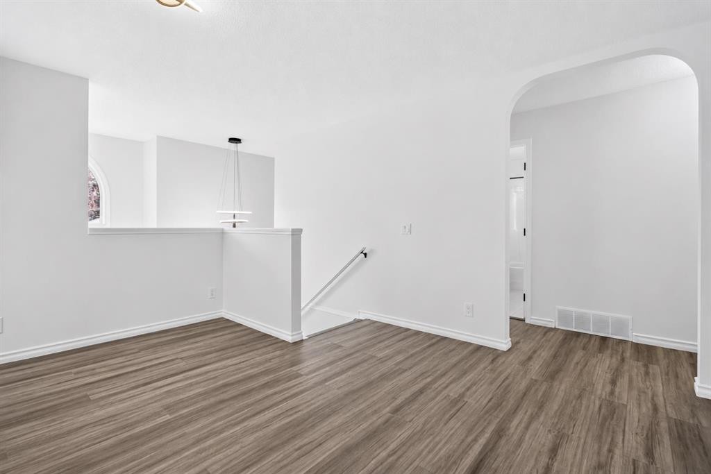 250 Bridlewood Circle Sw, Calgary, AB - Indoor Photo Showing Other Room
