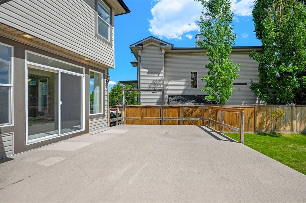 31 Elgin Green Se, Calgary, AB - Outdoor With Deck Patio Veranda With Exterior