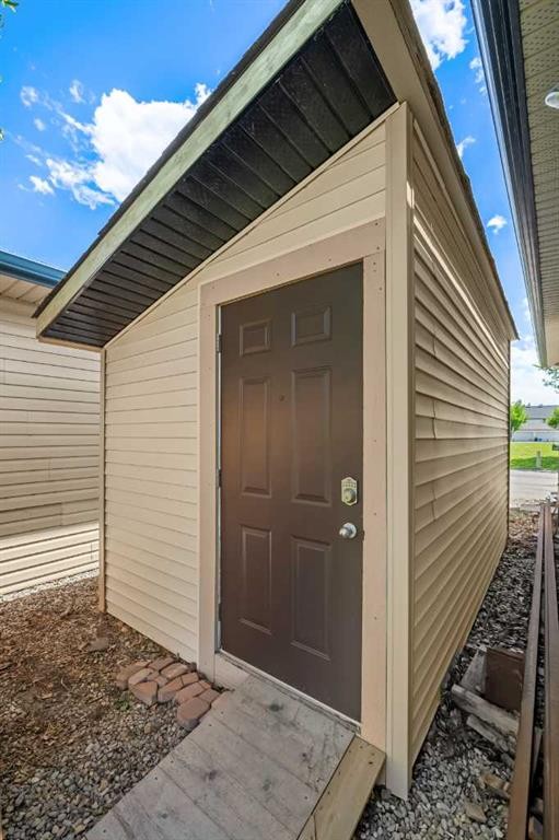 31 Elgin Green Se, Calgary, AB - Outdoor With Exterior