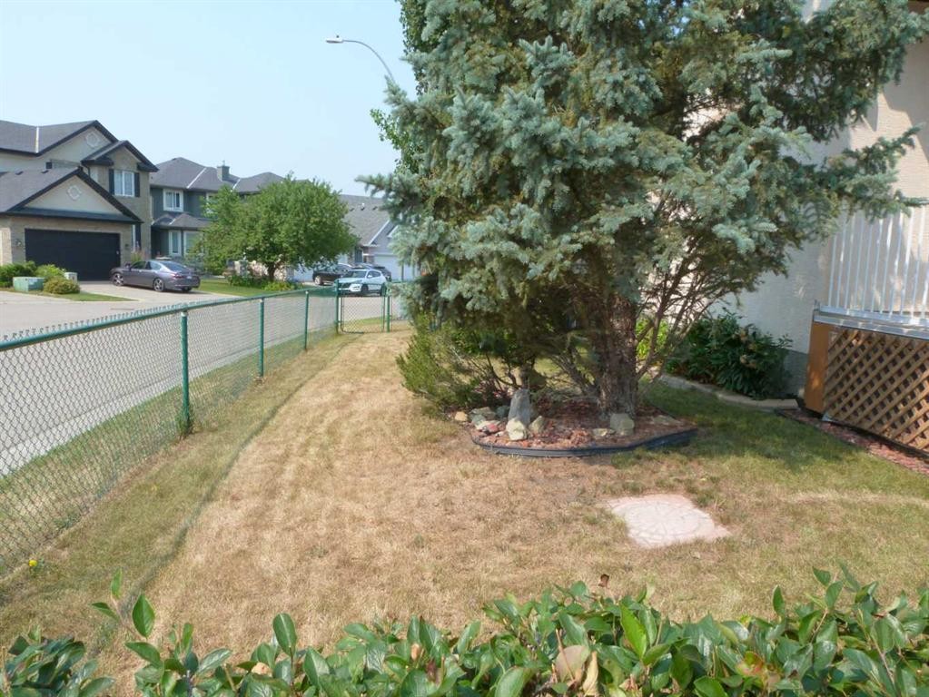 157 Valley Creek Place Nw, Calgary, AB - Outdoor