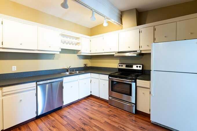 801 Canfield Way Sw, Calgary, AB - Indoor Photo Showing Kitchen With Double Sink