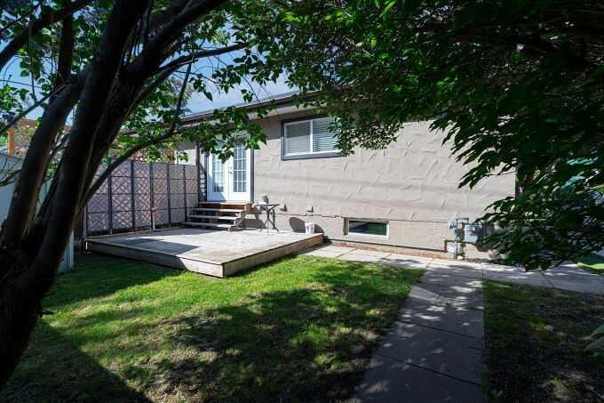 801 Canfield Way Sw, Calgary, AB - Outdoor