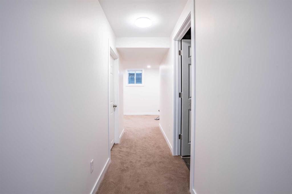 224 Viewpointe Terrace, Chestermere, AB - Indoor Photo Showing Other Room
