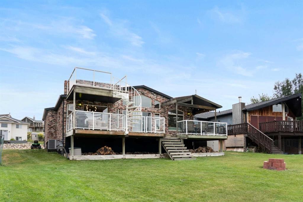 436 Sunset Drive, Rural Vulcan County, AB - Outdoor With Deck Patio Veranda