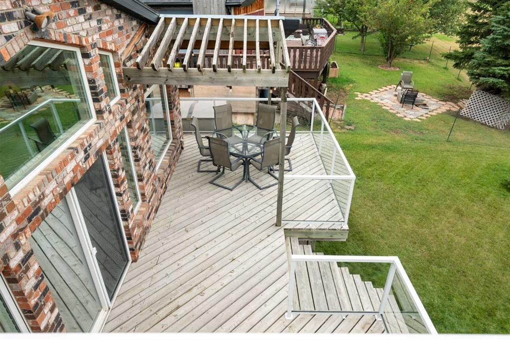 436 Sunset Drive, Rural Vulcan County, AB - Outdoor With Deck Patio Veranda