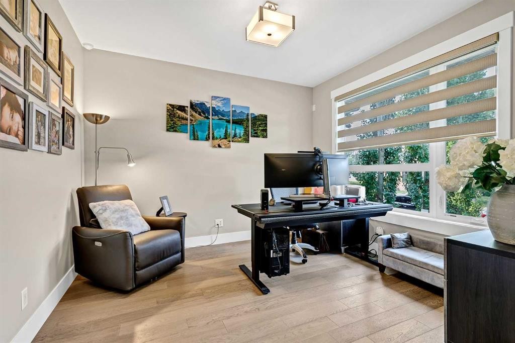2830 42 Street Sw, Calgary, AB - Indoor Photo Showing Office
