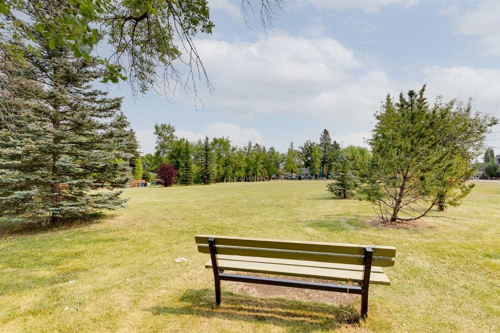 2830 42 Street Sw, Calgary, AB - Outdoor With View