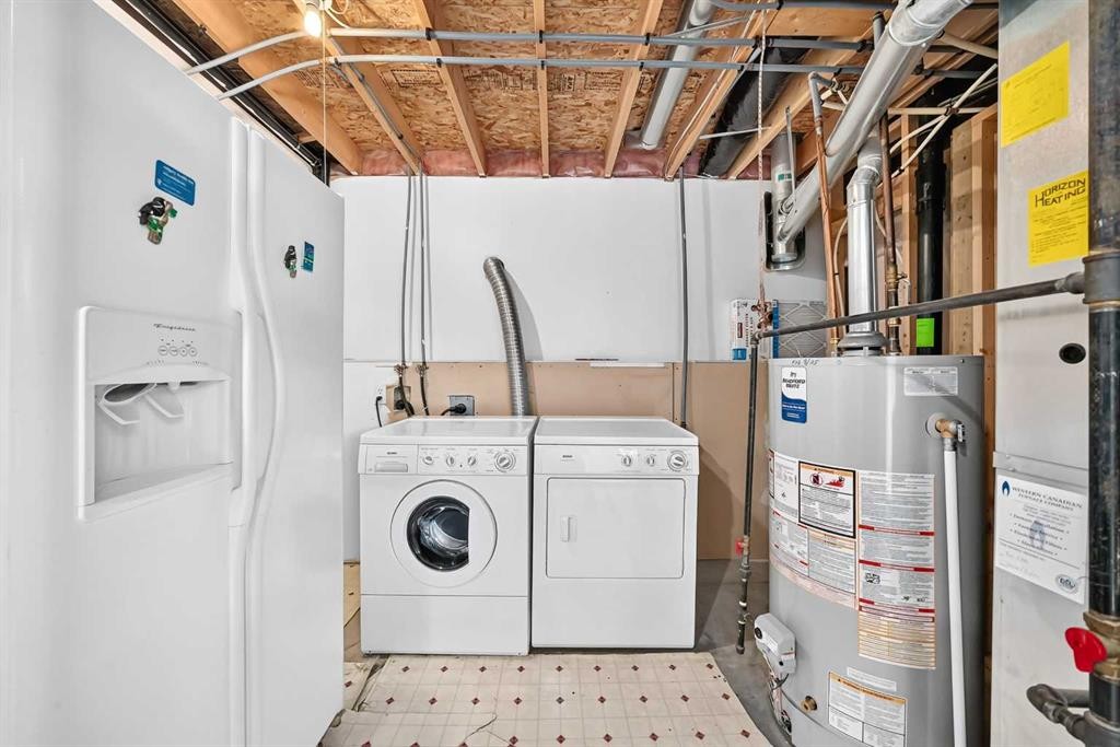 23 San Diego Manor Ne, Calgary, AB - Indoor Photo Showing Laundry Room