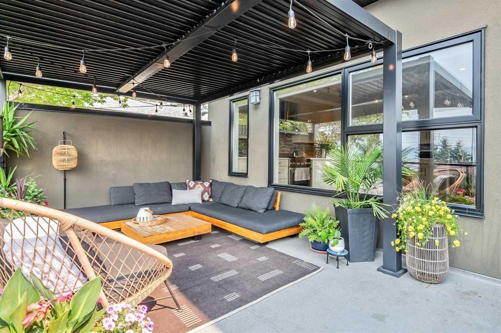 5013 23 Avenue Nw, Calgary, AB - Outdoor With Exterior