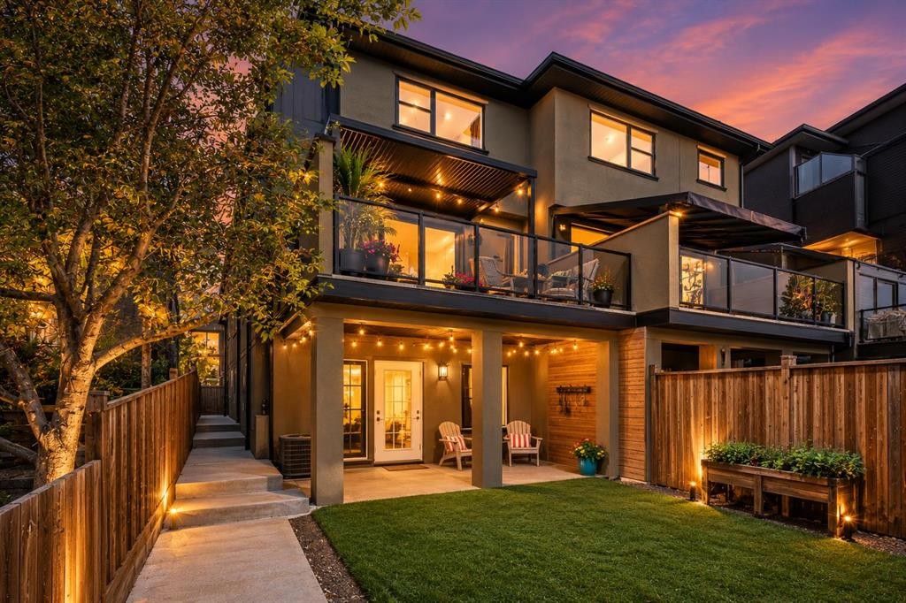 5013 23 Avenue Nw, Calgary, AB - Outdoor With Balcony