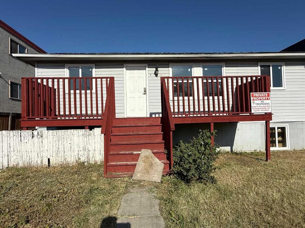 1718 37 Street Se, Calgary, AB - Outdoor