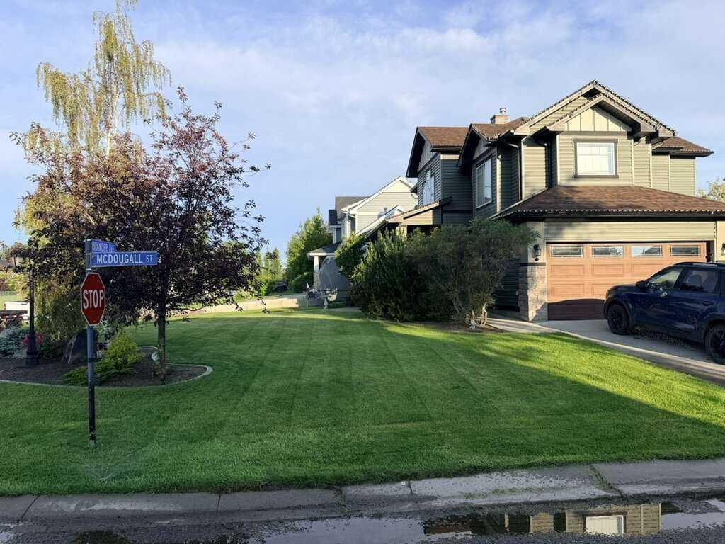24 Brander Avenue Nw, Langdon, AB - Outdoor