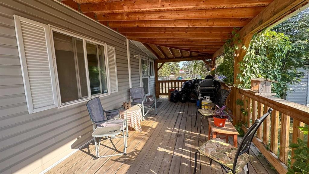 407 1 Avenue Nw, Sundre, AB - Outdoor With Deck Patio Veranda With Exterior