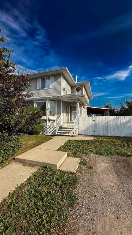 407 1 Avenue Nw, Sundre, AB - Outdoor With Deck Patio Veranda