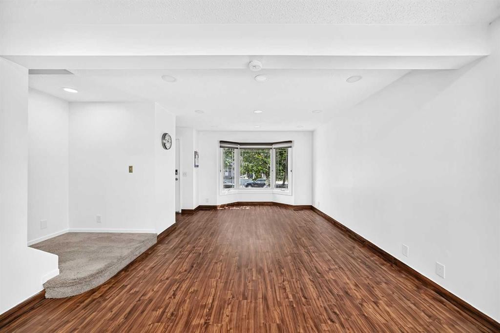 291 Falton Drive Ne, Calgary, AB - Indoor