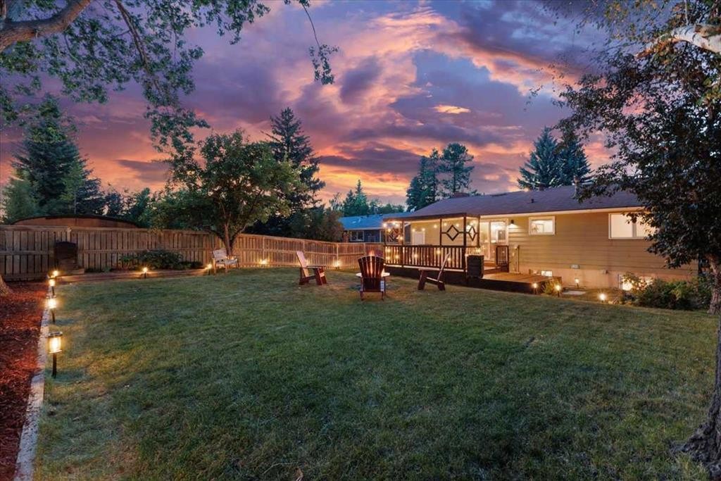 124 Oakmoor Place Sw, Calgary, AB - Outdoor With Deck Patio Veranda