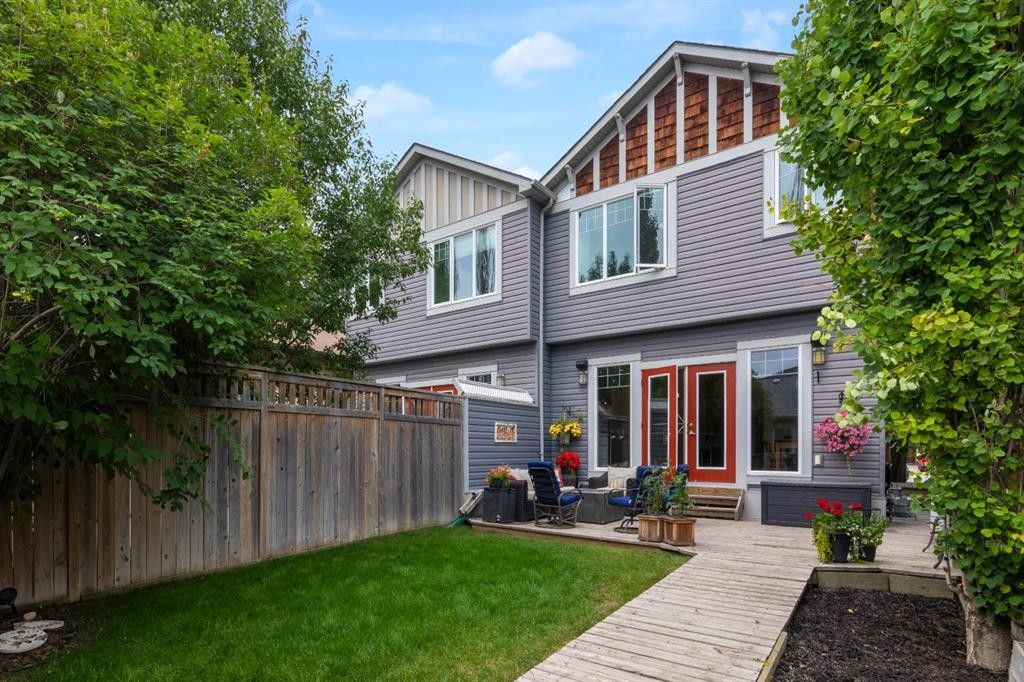 4616 82 Street Nw, Calgary, AB - Outdoor With Deck Patio Veranda