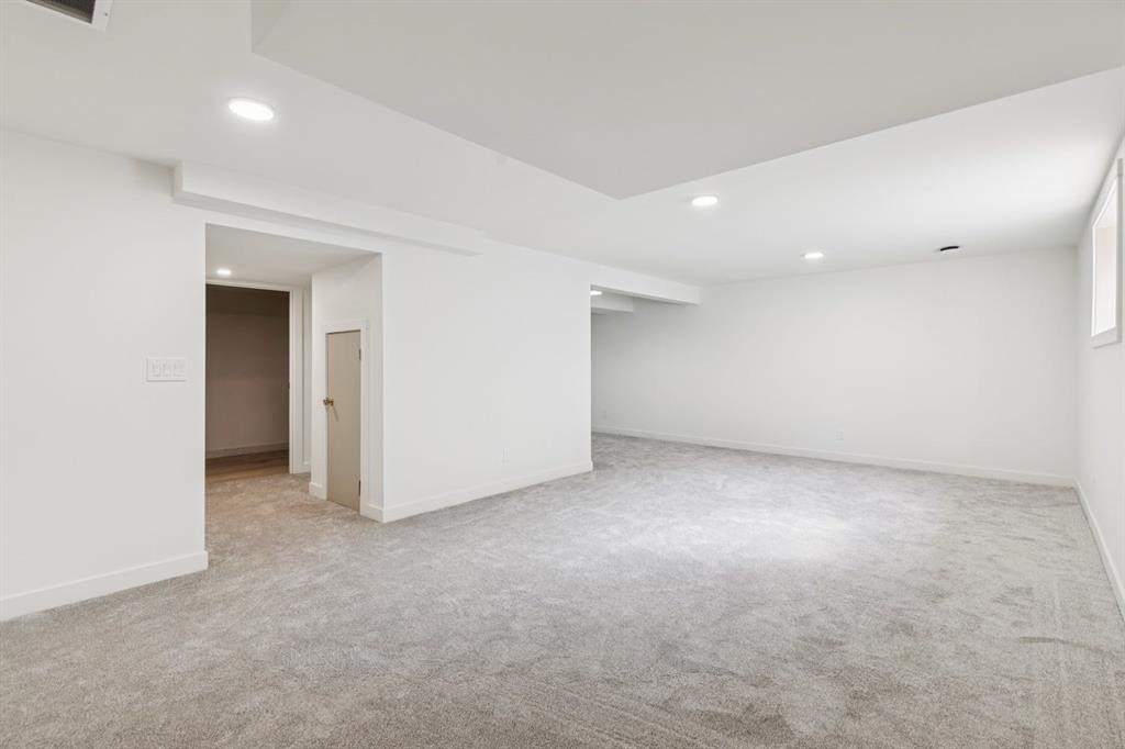 1212 Lake Sylvan Drive Se, Calgary, AB - Indoor