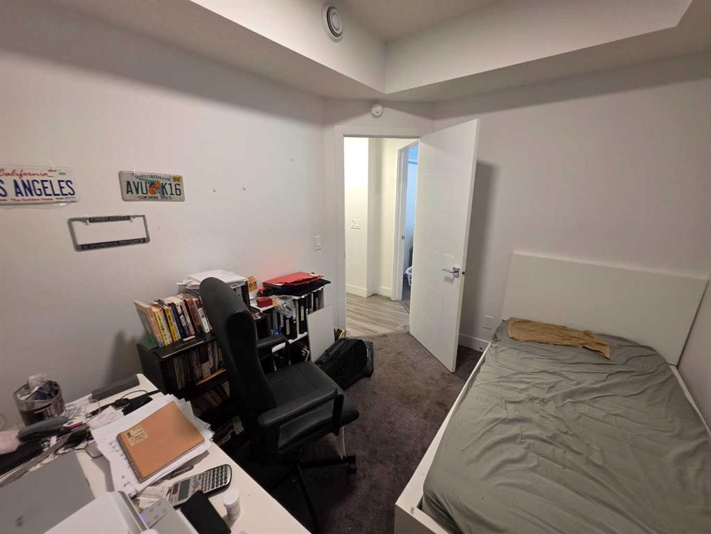 14 Savanna Passage Ne, Calgary, AB - Indoor Photo Showing Bedroom
